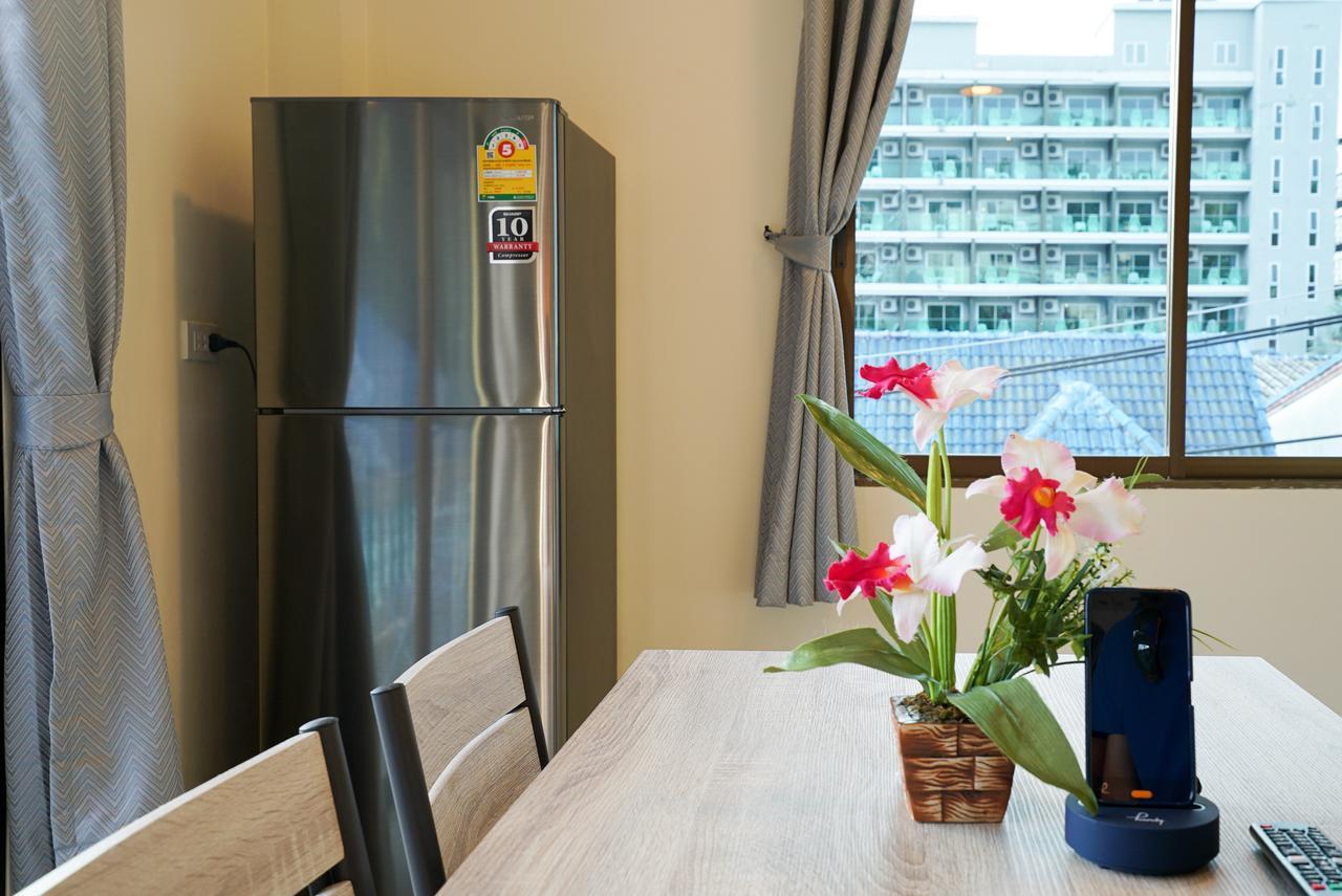 Eriksson Guesthouse Patong Værelse billede