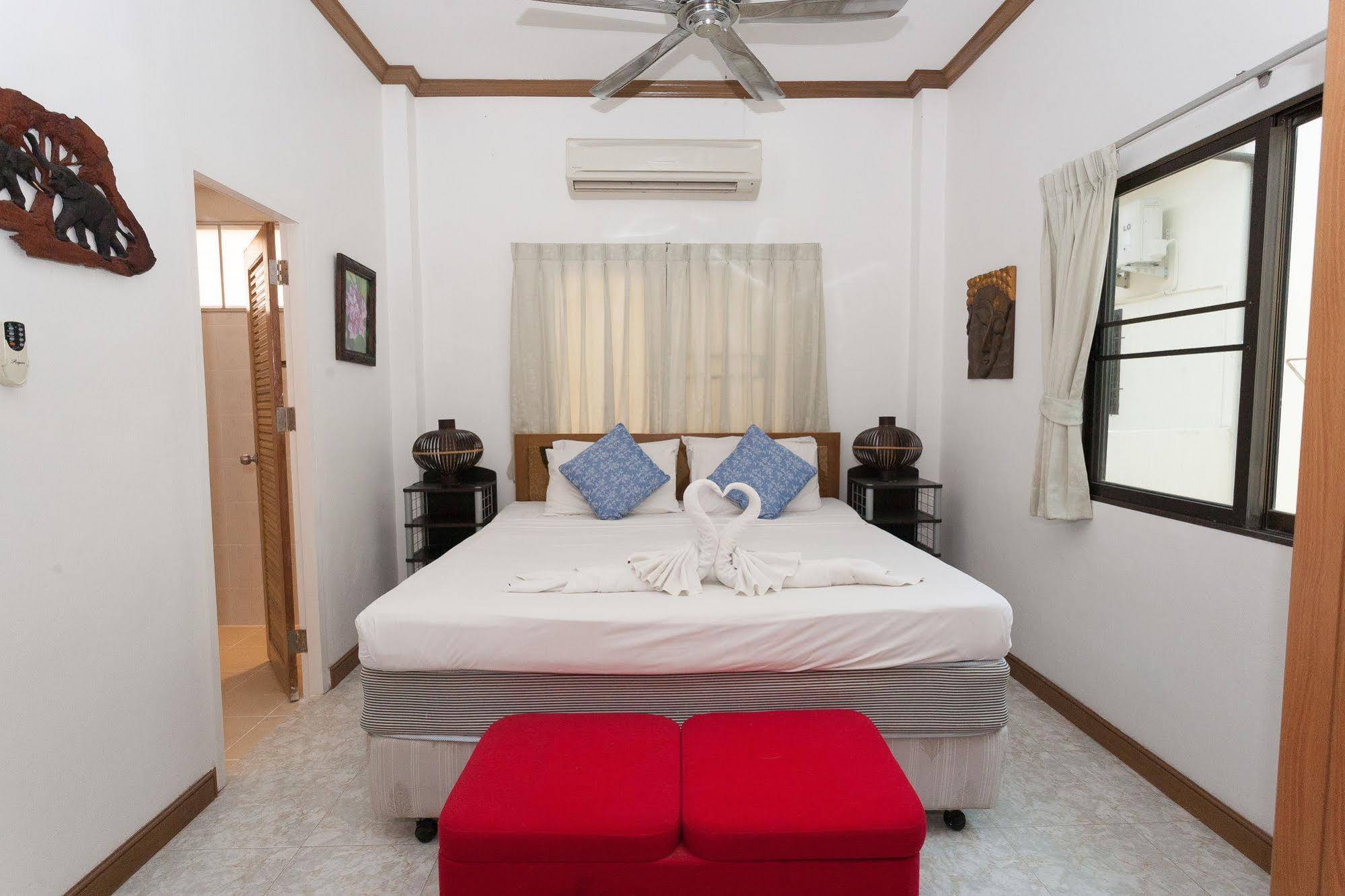 Eriksson Guesthouse Patong Eksteriør billede